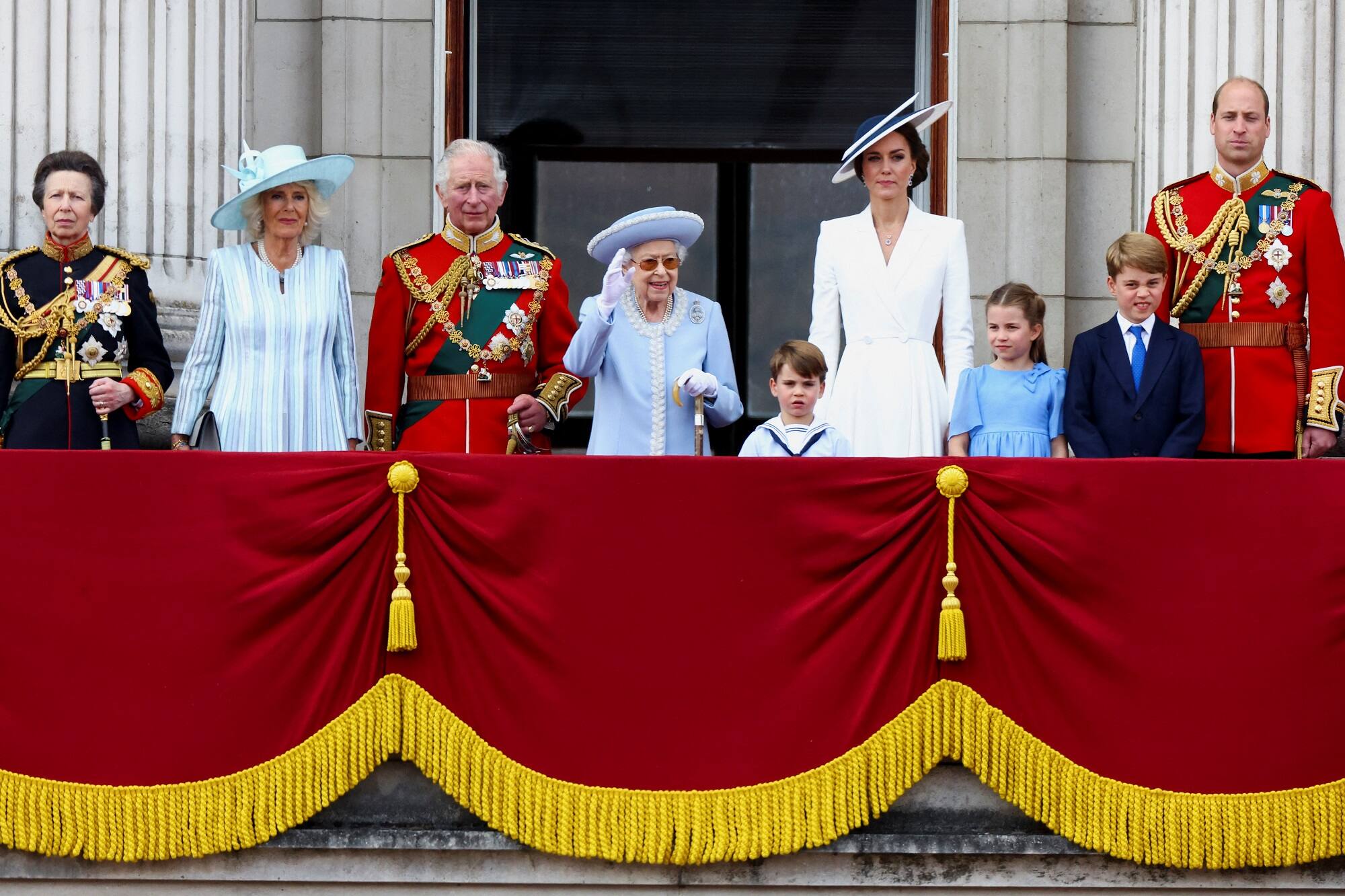 Queen Elizabeth II waves at royal supporters at Platinum Jubilee celebration