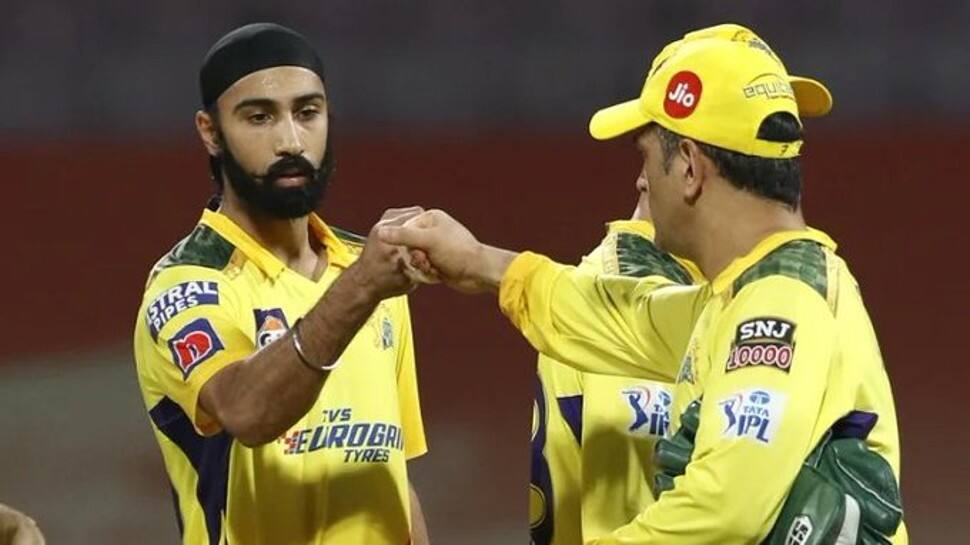 In pressure situations Mahi bhai...: CSK bowler Simarjeet Singh says THIS for MS Dhoni