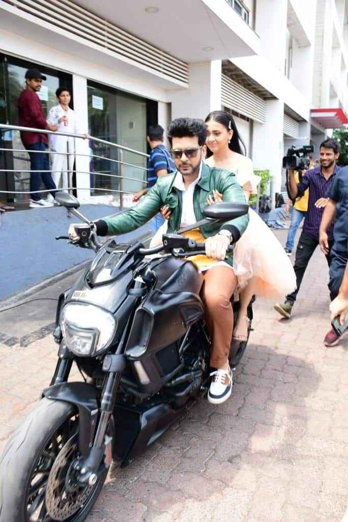 Tejran spotted at 'Dance Deewane Juniors' set