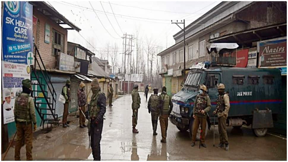 Jammu and Kashmir police crack Shopian IED blast case, arrests 4 terror associates