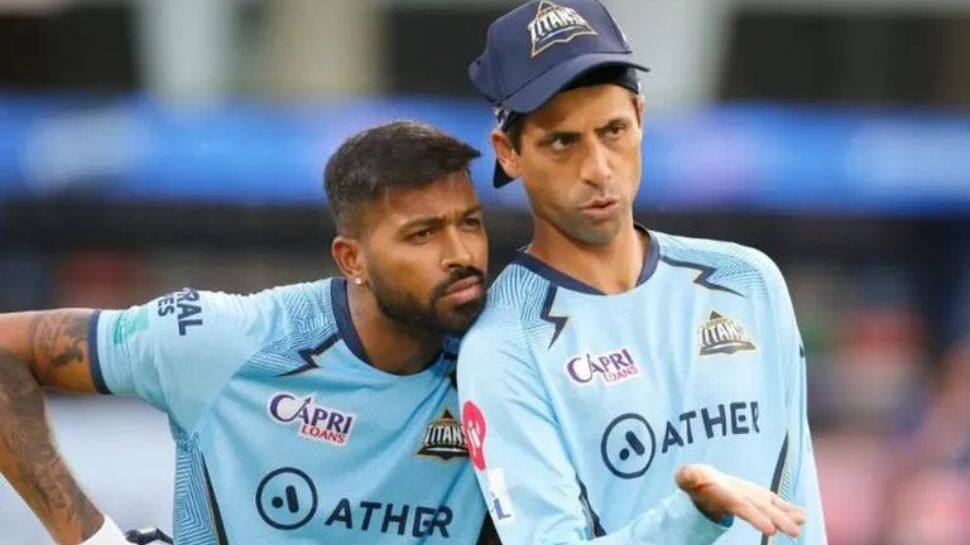 IND vs SA, 1st T20I: Ashish Nehra reacts as Hardik Pandya refuses to give strike to Dinesh Karthik in last over