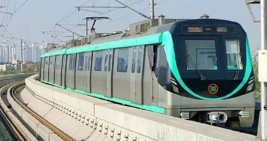 Noida Metro reviews plan for Sec 142-Botanical Garden stretch to facilitate more passengers