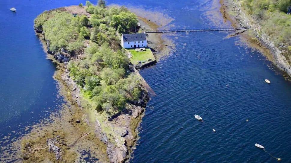 Otter Cabin, Scotland 