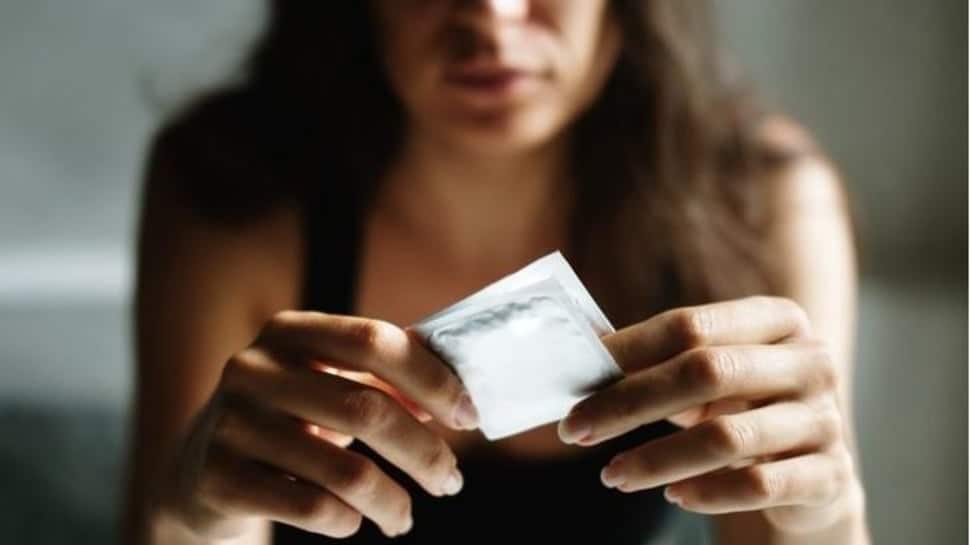 Les préservatifs sont plus chers que la télé dans CE pays, un paquet coûte Rs 60 000 !  |  Nouvelles du monde