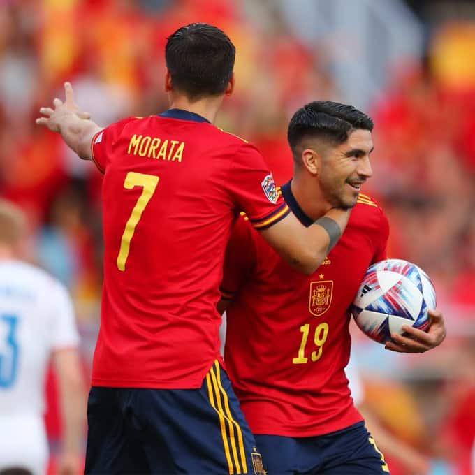 Spain's 2-0 win over Czech Republic 2-0 moved them to the top with a one point lead. Portugal dropped to second place in Group A2 on seven points after their 1-0 loss against Switzerland. (Image Source: Twitter)