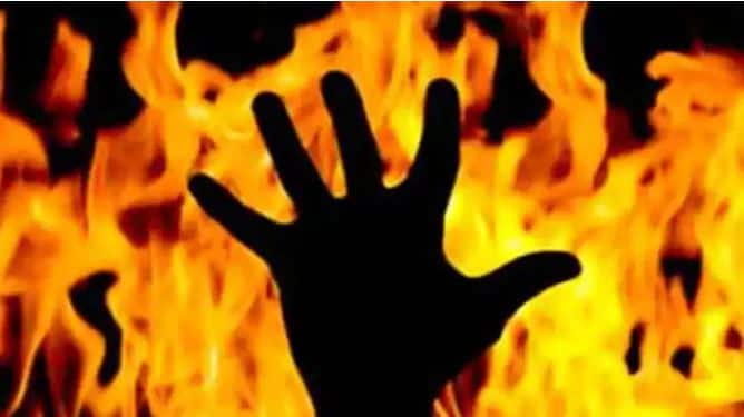 Horrifying! Man ends life by jumping into cousin&#039;s funeral pyre in Madhya Padesh&#039;s Sagar district