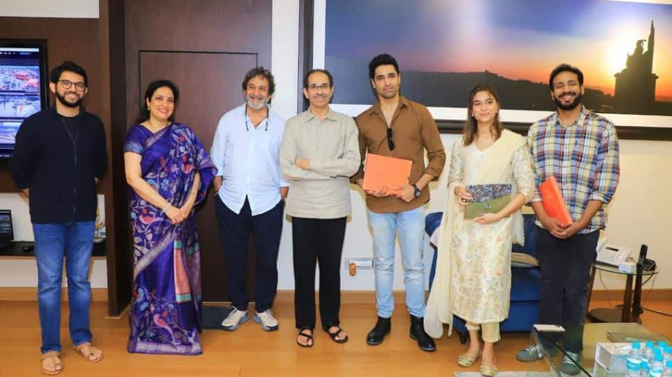 Maharashtra CM Uddhav Thackeray meets &#039;Major&#039; team, assures them full support! 