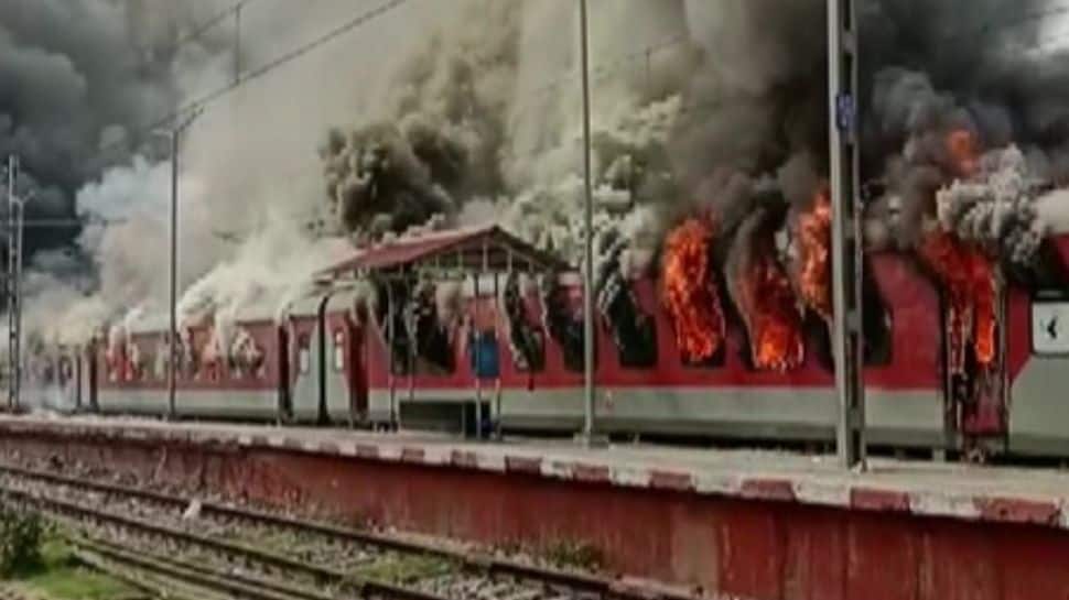 Agnipath Row: Violent protests in Bihar, train set on fire in Secunderabad - unrest across India