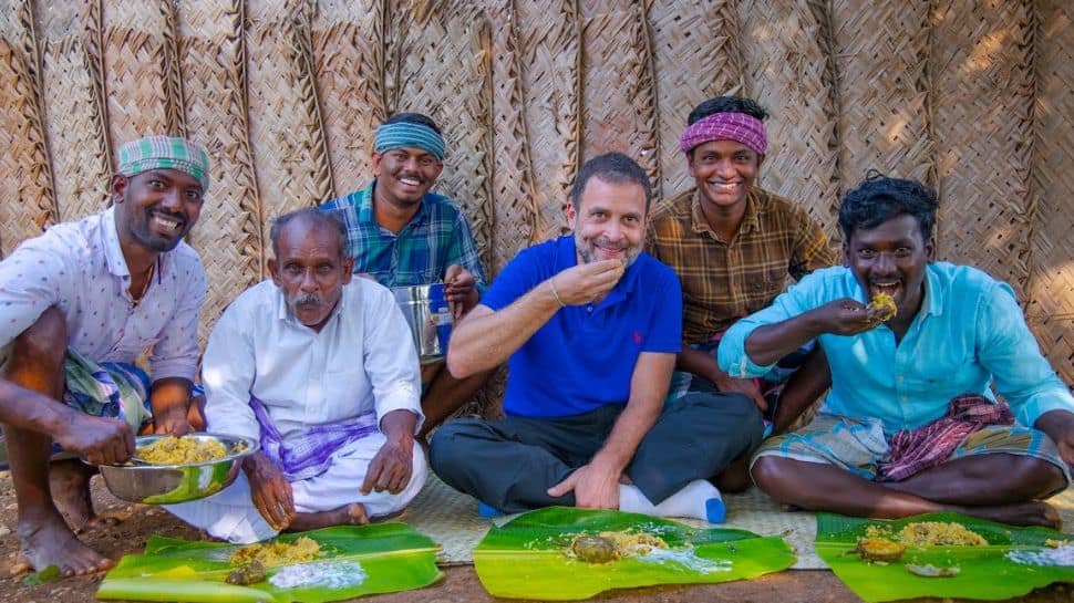 Rahul Gandhi enjoys biryani with villagers in Tamil Nadu