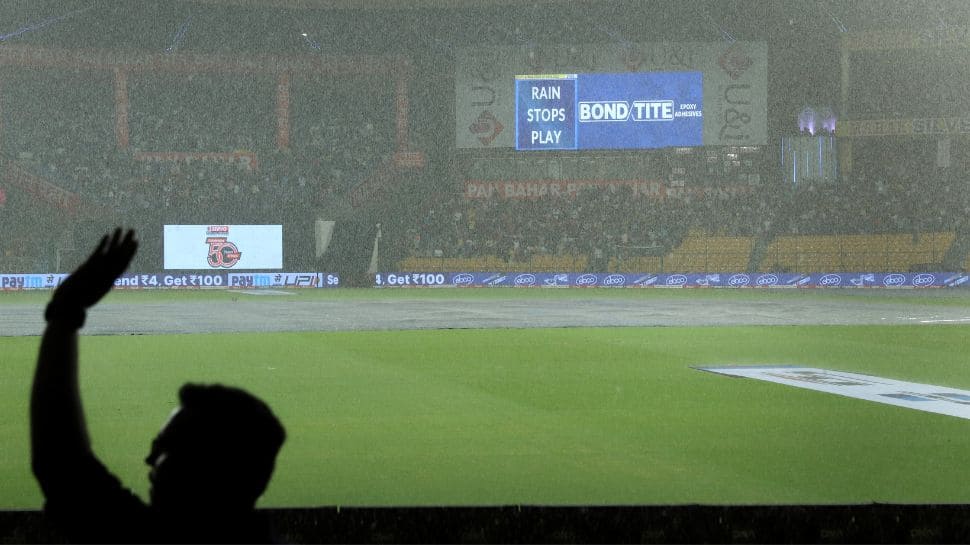 India vs South Africa, 5th T20: Series decider reduced to 19 overs per innings as rain play spoilsport