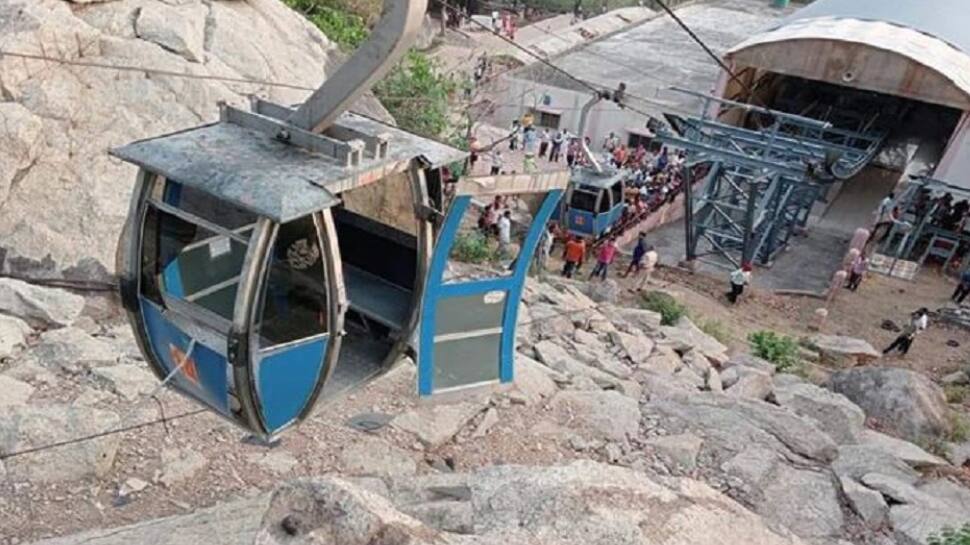 After Deoghar, ropeway stranded mid-air in Himachal, 11 passengers stuck