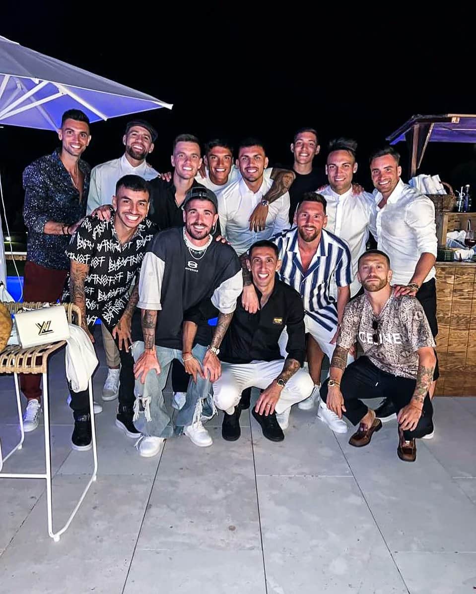 Lionel Messi's birthday bash: PSG star joined by Suarez, Fabregas with ...