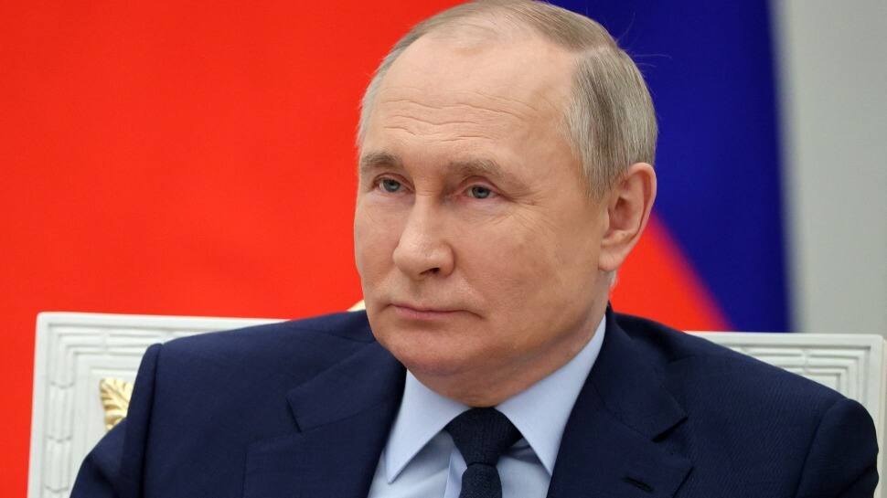 Vladimir Putin &#039;gravely&#039; ill, has less than two years to live, says reports