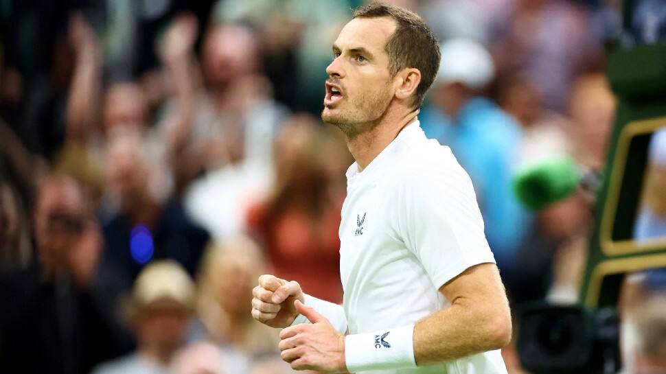 Andy Murray survives tough first round