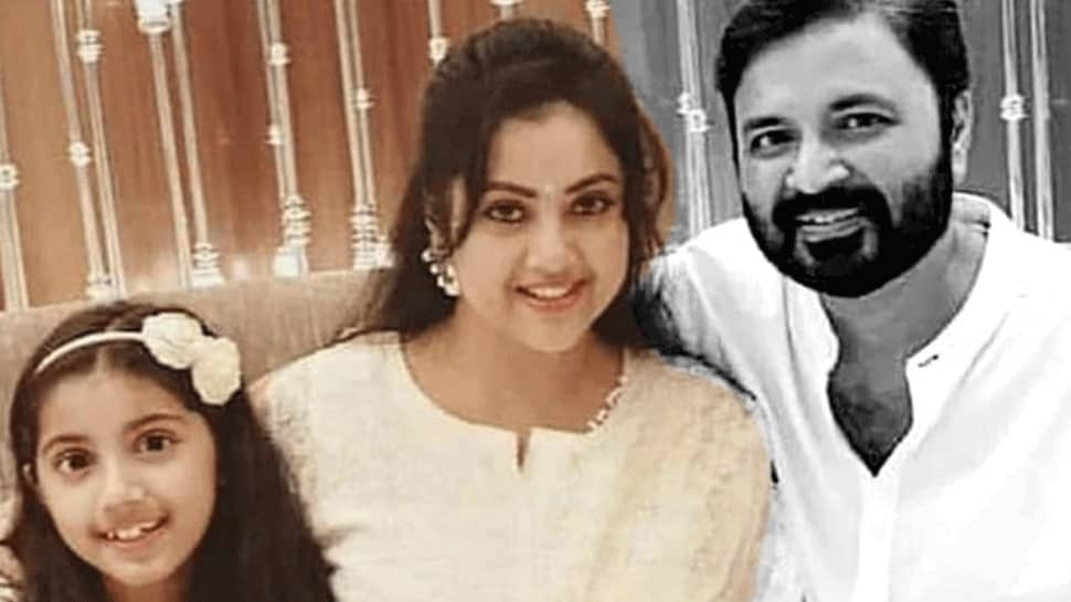 Shocking! Tamil actress Meena&#039;s husband Vidyasagar passes away, Sarath Kumar, Khushbu Sundar pay tributes