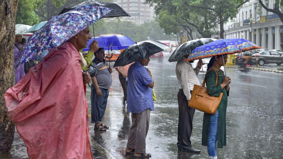 Rainfall alert: Heavy rains in Mumbai, orange alert in Delhi - check IMD&#039;s weather prediction for next few days