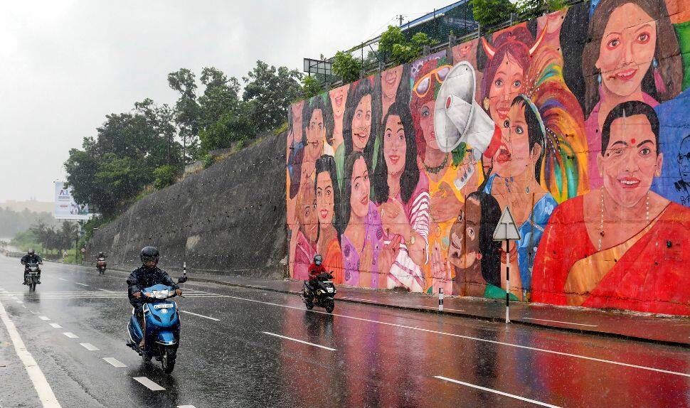 Thiruvananthapuram: Rainfall over the city brings relief from heat