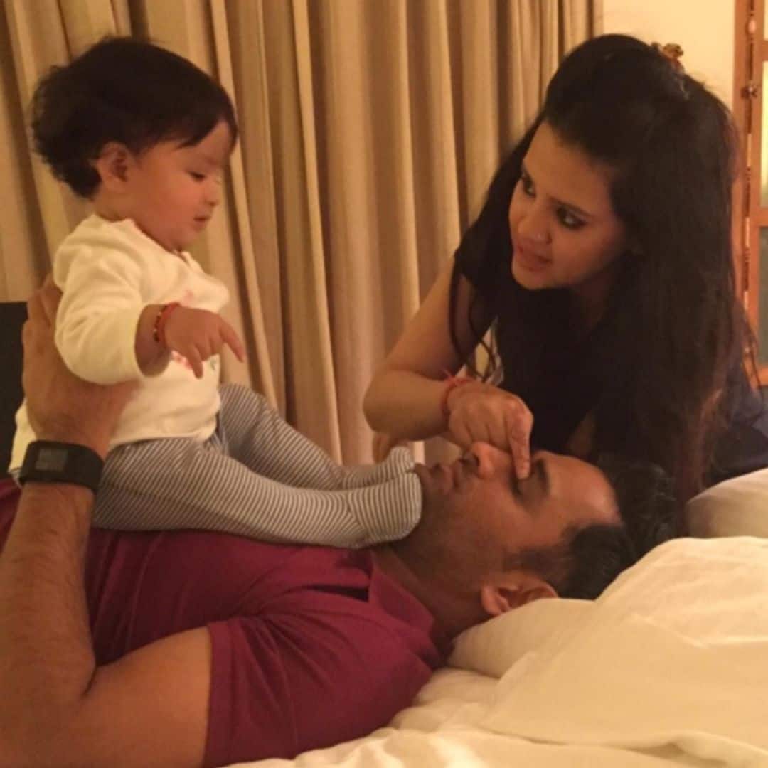 MS Dhoni with his wife Sakshi