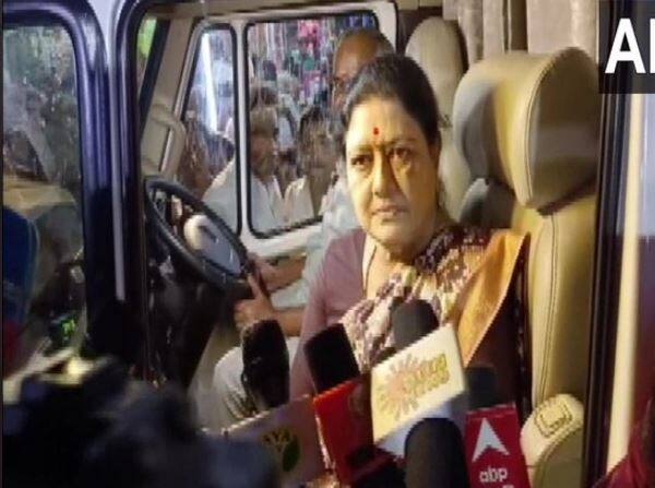 &#039;Tamil Nadu needs a leader who could walk the talk&#039;: VK Sasikala, says she wishes to take AIADMK forward like MGR, Amma