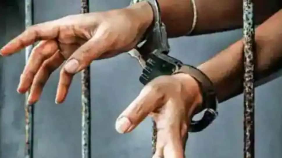 Agra woman, her lawyers file fake rape case to extort money, plan backfires Agra woman, her lawyers file fake rape case to extort money, plan backfires