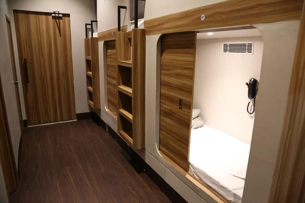 Mumbai CSMT station sleeping pod hotel