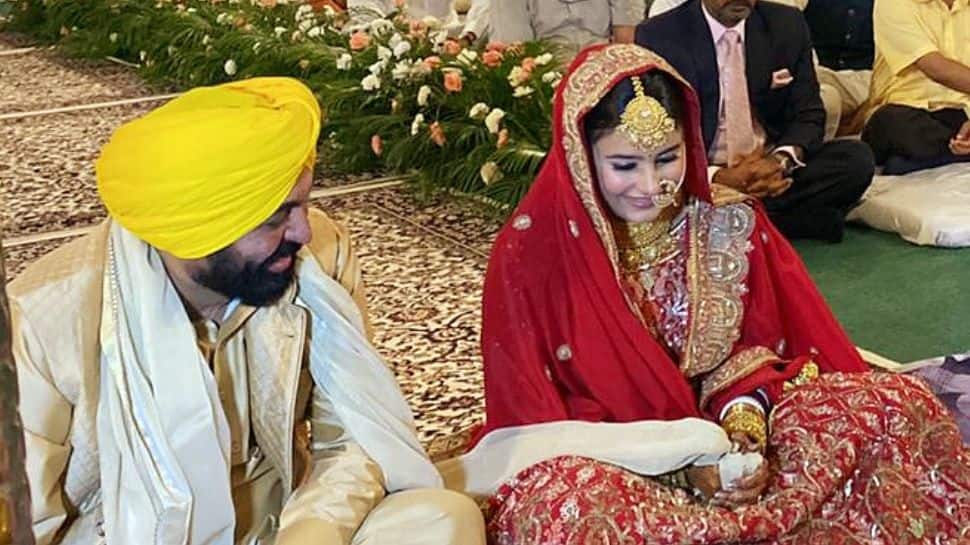 Punjab CM Bhagwant Mann ties knot with Dr Gurpreet Kaur- From Arvind Kejriwal to Manish Sisodia, top AAP leaders pour wishes Punjab CM Bhagwant Mann ties knot with Dr Gurpreet Kaur- From Arvind Kejriwal to Manish Sisodia, top AAP leaders pour wishes
