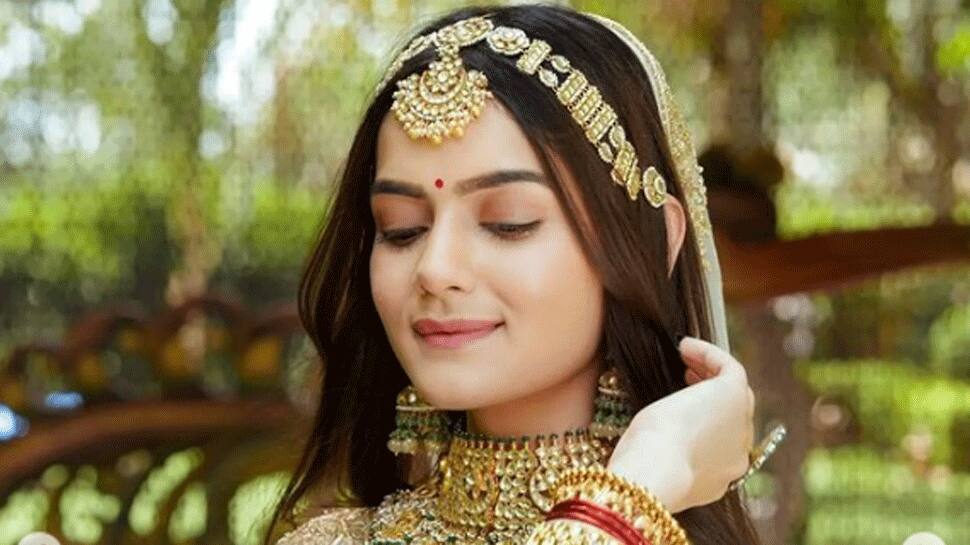 Annu's Creation along with Neha Jethwani recreates Alia Bhatt's wedding look - Vimarsana News