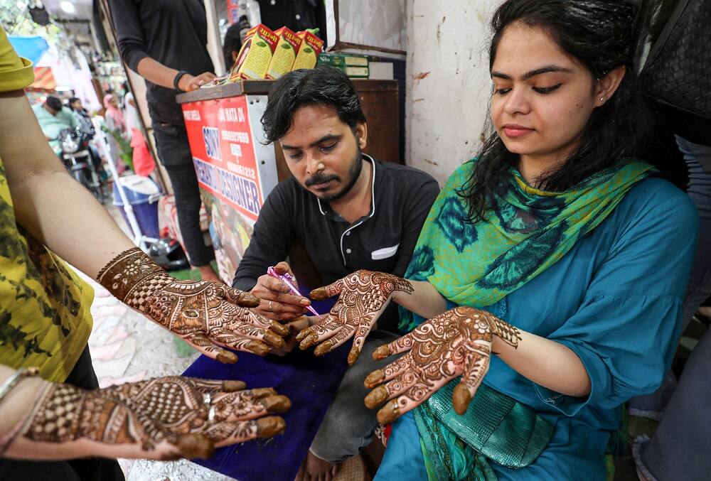 Women wear 'Mehndi' to celebrate Eid-al-Adha