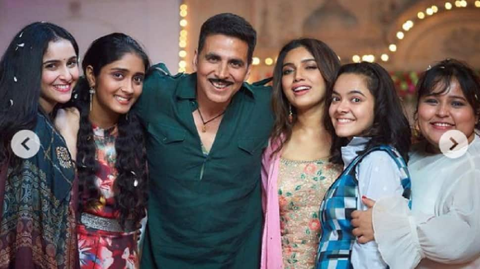 Akshay Kumar shares BTS shot from the sets of &#039;Raksha Bandhan&#039;