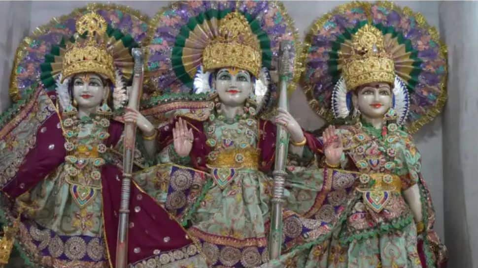 J&amp;K: FIR against unidentified people who allegedly damaged idols in Kathua temple 