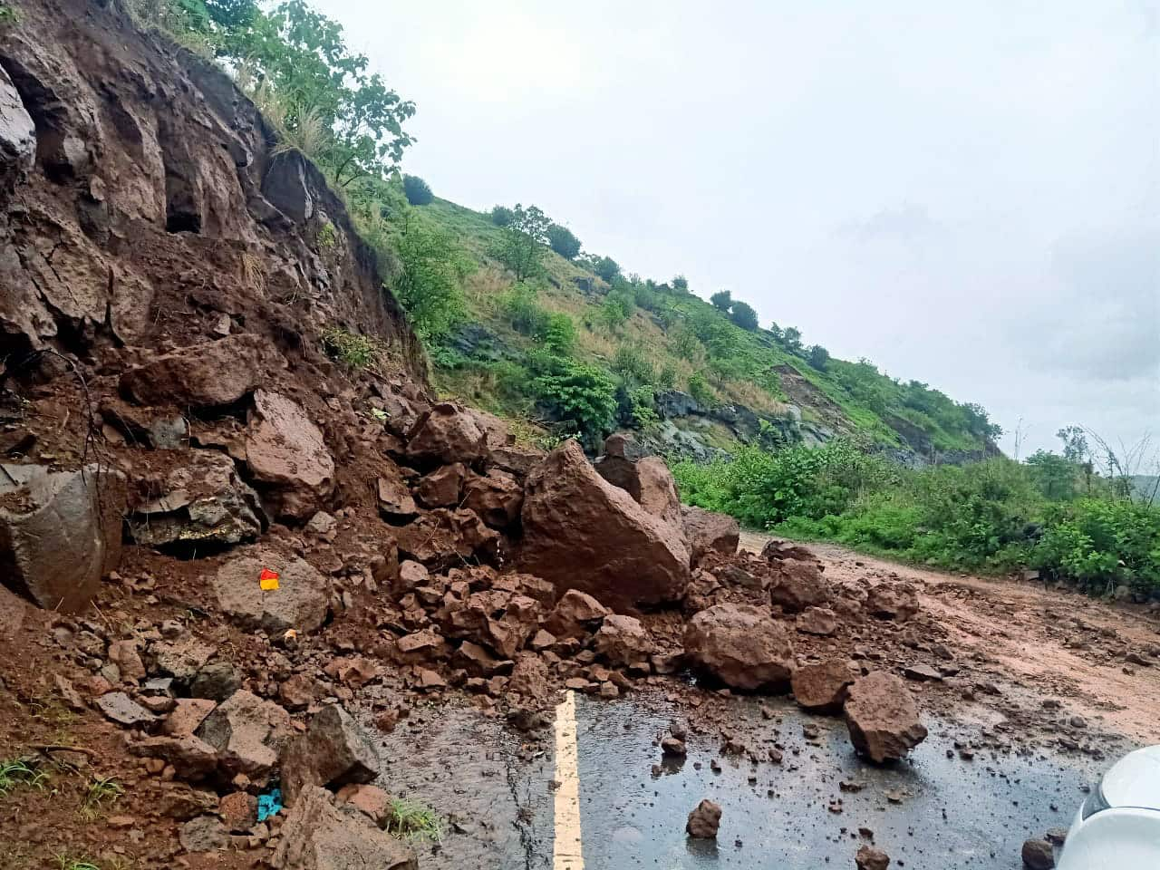 Landslide in Pokhari ghat 