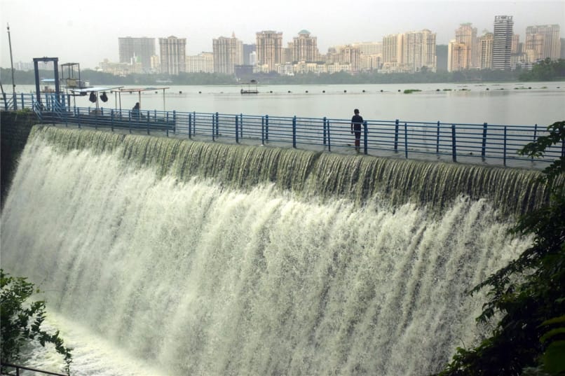 Powai lake overflowing