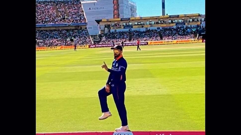 Virat Kohli pays tribute to Sidhu Moosewala with famous &#039;thigh-five&#039; signature step