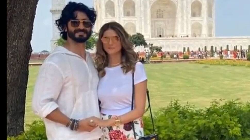 Hot Scoop: Vidyut Jammwal and ladylove Nandita Mahtani planning a London wedding? 