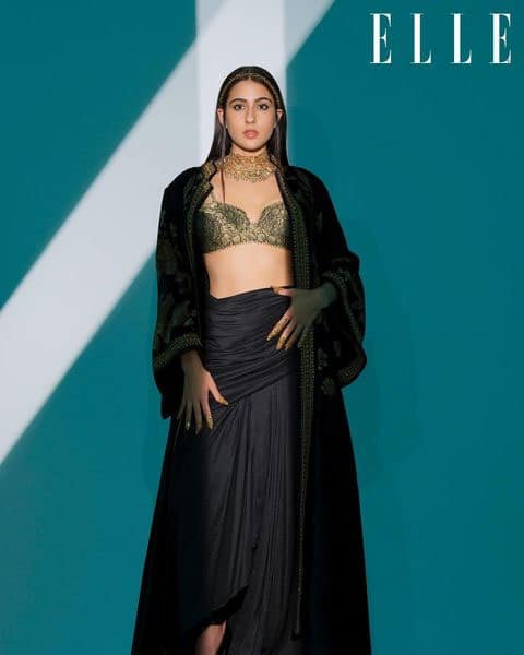 Sara Ali Khan strikes a pose in black!