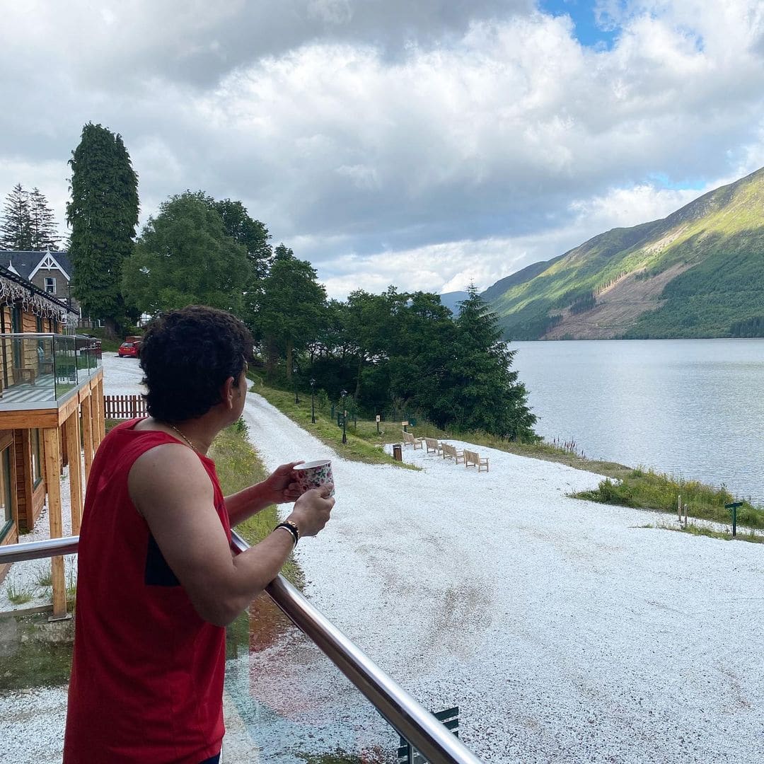 Sachin Tendulkar with a cup of coffee