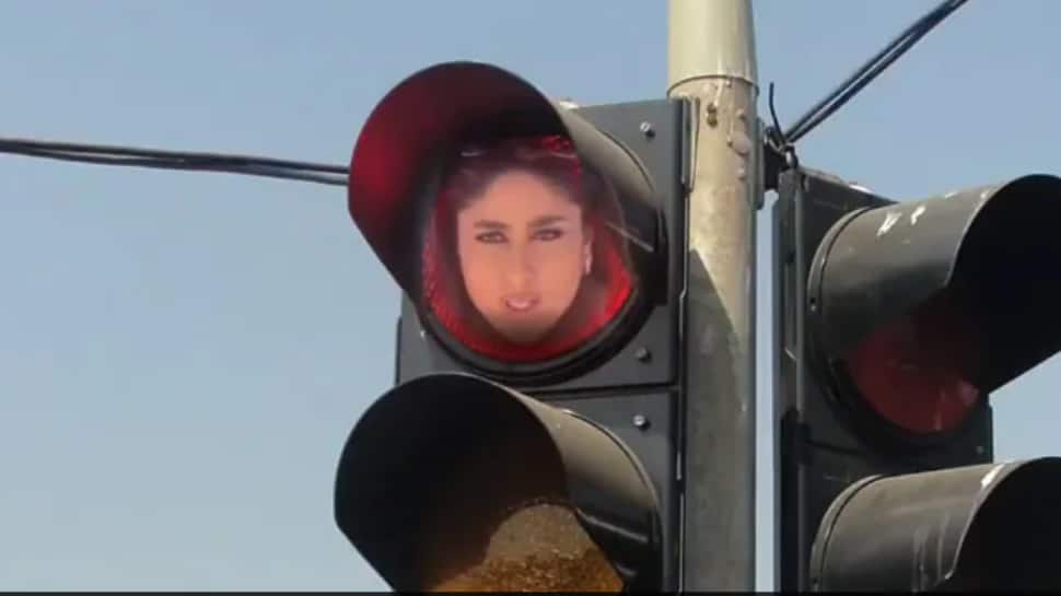 Kareena Kapoor&#039;s &#039;Poo&#039; helps Delhi Police to stop people from jumping red lights: Watch video