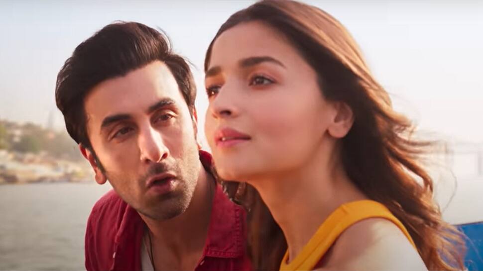 Kesariya song OUT: Ranbir gatecrashes Alia-Ayan&#039;s LIVE session, praises &#039;biwi&#039;