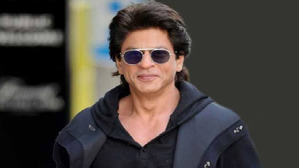 Shah Rukh Khan&#039;s new look from &#039;Dunki&#039; leaked, PIC from set goes viral!