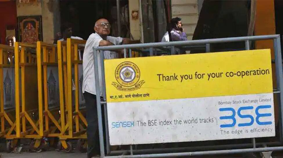 Sensex climbs to 55,500 level in early trade on strong global markets