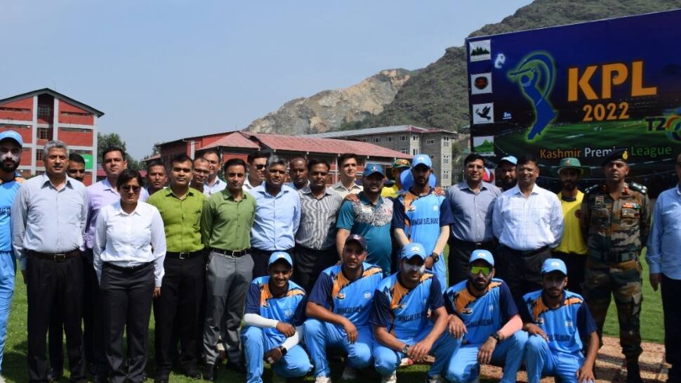 India Army kickstarts Kashmir Premier League&#039;s 5th edition in the valley 