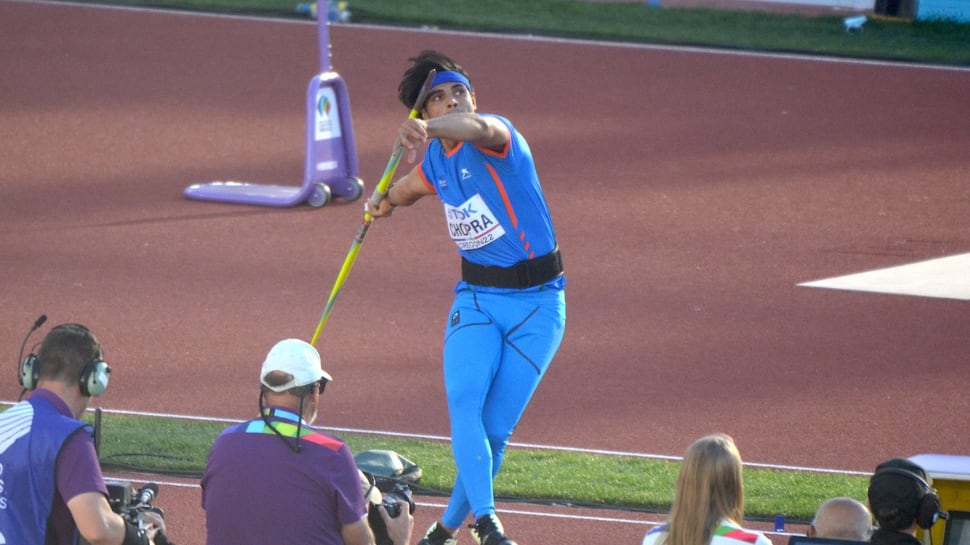 Neeraj Chopra creates HISTORY, clinches India&#039;s second-ever medal at World Athletics Championships with a silver 