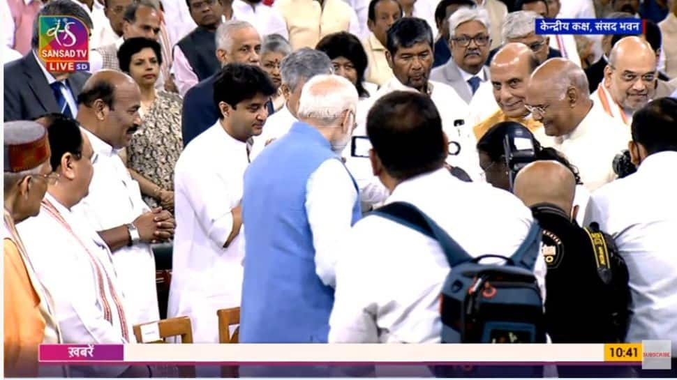 PM Modi, VP Naidu escort Murmu to Central hall