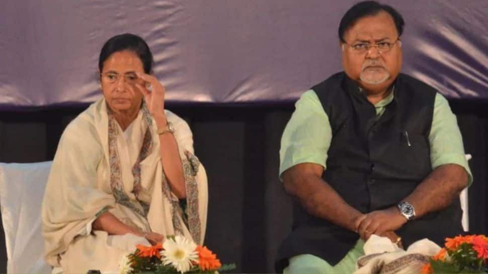 Mamata Banerjee ko &#039;GUSSA&#039; kyon aaya! TMC leaders get &#039;ANGRY&#039; after Partha Chatterjee did THIS