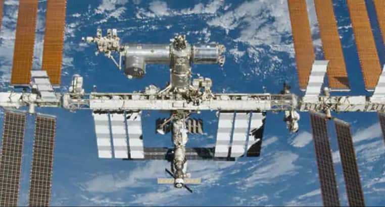Schism in ISS program: Russia's pullout of NASA space station now less imminent, here's why | World News - Vimarsana News