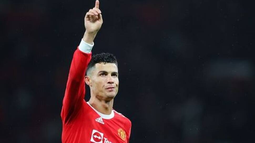 Manchester United deny Cristiano Ronaldo contract termination claims