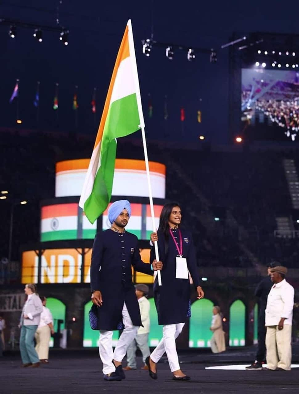 Hockey captain Manpreet Singh and badminton star PV Sindhu were the two flagbearers for India at the CWG 2022 opening ceremony. (Source: Twitter)