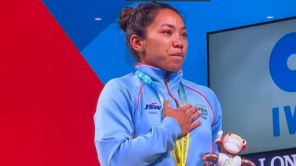 Mirabai Chanu clinches CWG gold medal and gets emotional singing national anthem - WATCH