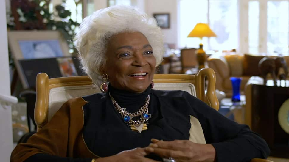 Actress Nichelle Nichols, Star Trek&#039;s trail-blazing Uhura, dies at 89