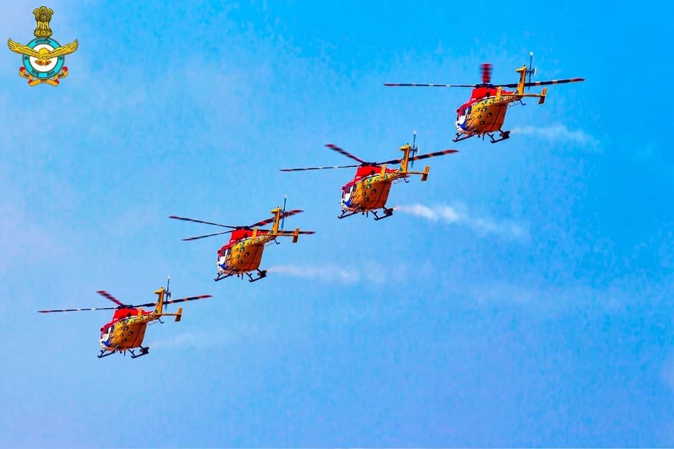 IAF Sarang helicopter acrobatics display team